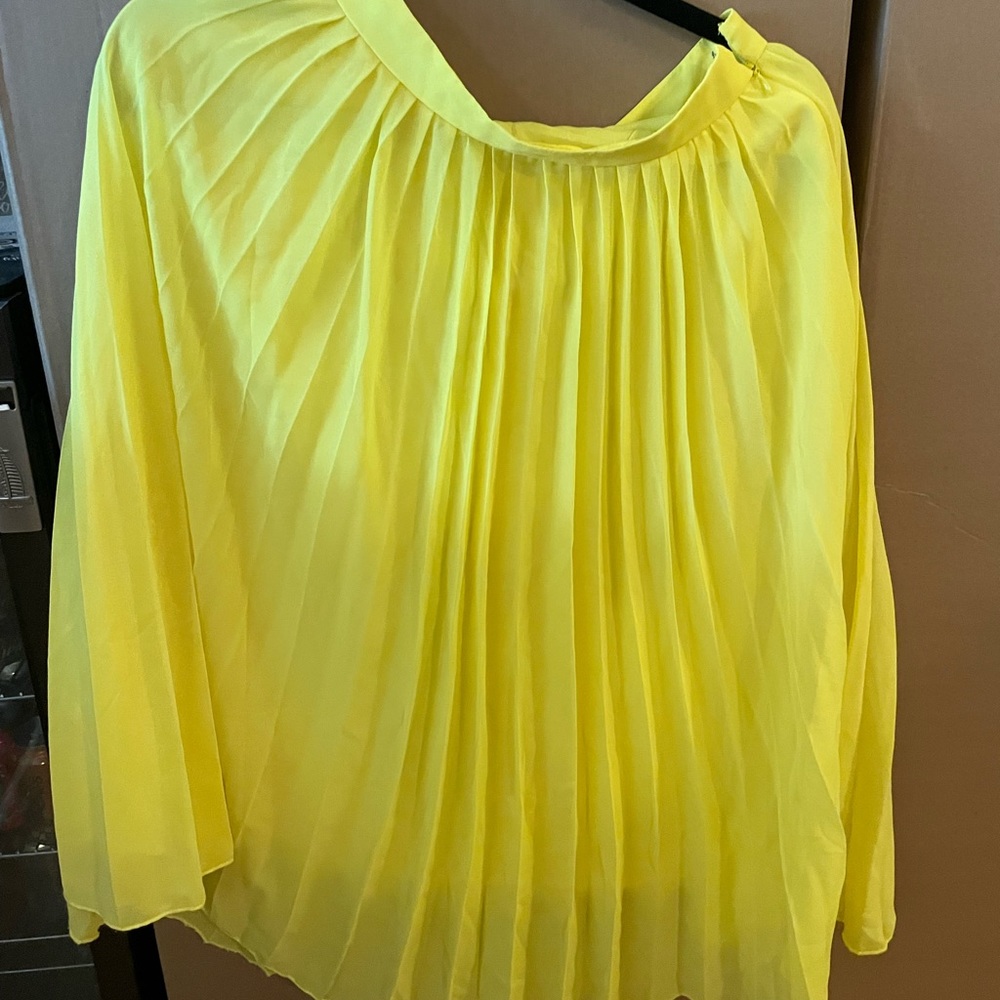 Yellow skirt